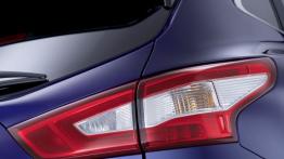 Nissan Qashqai II (2014) - prawy tylny reflektor - wyłączony