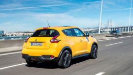 Nissan Juke Facelifting (2014) - widok z tyłu