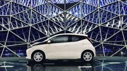 Toyota Aygo II (2014) - lewy bok