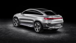 Mercedes Concept Coupe SUV (2014) - tył - reflektory włączone