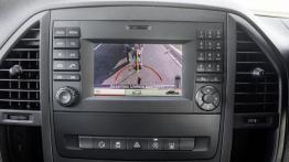 Mercedes Vito III Mixto 119 BlueTEC (2014) - konsola środkowa