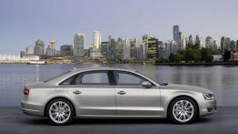 Audi A8 L W12 6.3 FSI quattro Facelifting (2014) - prawy bok