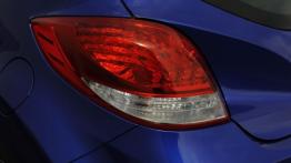 Hyundai Veloster Turbo R-Spec (2014) - lewy tylny reflektor - wyłączony