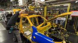 Nissan Juke Facelifting (2014) - taśma produkcyjna