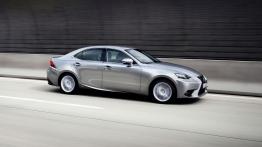 Lexus IS III 300h (2014) - prawy bok