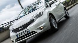 Nissan Note II (2014) - widok z przodu