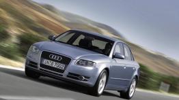 Audi A4 - widok z przodu