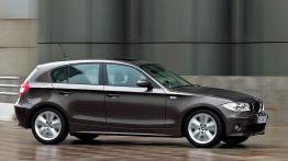 BMW Seria 1 2004 - prawy bok