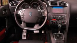 Stylowy i odporny na polskie drogi - Citroen DS4