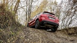 Mercedes GLA 250 4MATIC (2014) - widok z tyłu