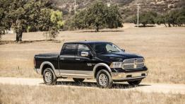 Ram 1500 (2014) - prawy bok