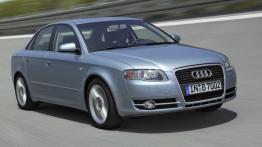 Audi A4 - widok z przodu