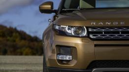 Land Rover Range Rover Evoque 2014 - prawy przedni reflektor - włączony