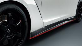 Nissan GT-R Nismo 2014 - lewy próg boczny