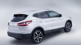 Nissan Qashqai II (2014) - tył - reflektory wyłączone
