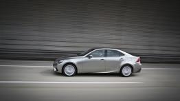 Lexus IS III 300h (2014) - lewy bok