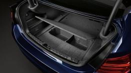 BMW serii 4 Coupe (2014) - bagażnik, akcesoria