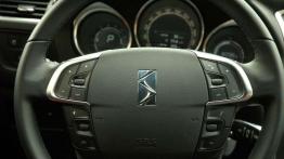 Stylowy i odporny na polskie drogi - Citroen DS4