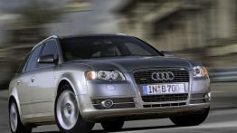 Audi A4 - widok z przodu