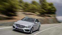 Mercedes klasy C 250 AMG Line (2014) - widok z przodu