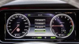 Mercedes S 500 Plug-In Hybrid (2014) - zestaw wskaźników