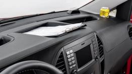 Mercedes Vito III Panel Van 116 CDI (2014) - deska rozdzielcza