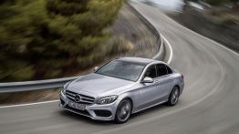 Mercedes klasy C 250 AMG Line (2014) - widok z przodu