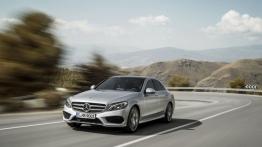 Mercedes klasy C 250 AMG Line (2014) - widok z przodu