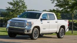 Toyota Tundra 2014 - widok z przodu
