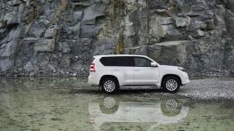 Toyota Land Cruiser 150 Facelifting (2014) - prawy bok