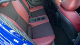 Hyundai Veloster Turbo R-Spec (2014) - tylna kanapa