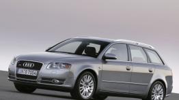 Audi A4 - widok z przodu