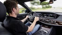 Mercedes-Benz S500 Plug-In Hybrid (2014) - kokpit