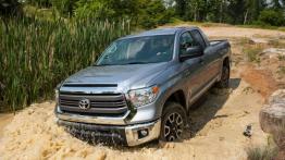 Toyota Tundra 2014 - widok z przodu
