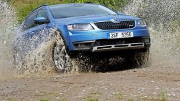 Skoda Octavia III Scout (2014) - widok z przodu