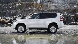 Toyota Land Cruiser 150 Facelifting (2014) - lewy bok