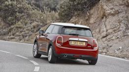 Mini Cooper 2014 - widok z tyłu