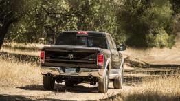 Ram 1500 (2014) - widok z tyłu