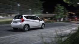 Nissan Note II (2014) - widok z tyłu