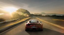 Ferrari 458 Speciale (2014) - widok z tyłu