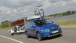 Skoda Octavia III Scout (2014) - widok z przodu
