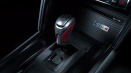 Nissan GT-R Nismo 2014 - skrzynia biegów