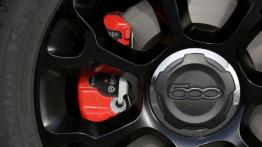 Fiat 500L Beats Edition (2014) - zacisk hamulcowy