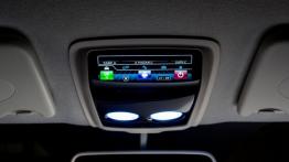 Nissan e-NV200 Barcelona Taxi (2014) - ekran systemu multimedialnego w podsufitce