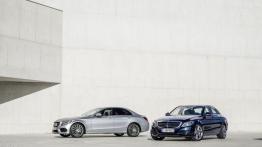 Mercedes klasy C 250 AMG Line (2014) - lewy bok