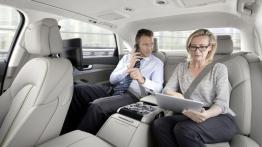 Audi A8 L W12 6.3 FSI quattro Facelifting (2014) - widok ogólny wnętrza