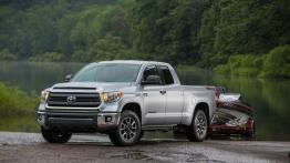 Toyota Tundra 2014 - widok z przodu