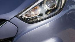 Hyundai ix35 Facelifting CRDi (2014) - lewy przedni reflektor - wyłączony