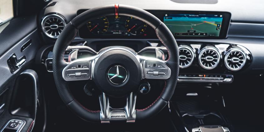 Mercedes-AMG A35. Pasażerowie tego nienawidzą