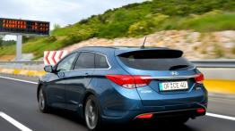 Hyundai i40 - tył - reflektory wyłączone